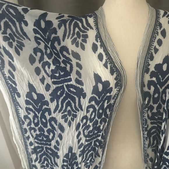 4 Open-Front Kimonos - Picture 10 of 16